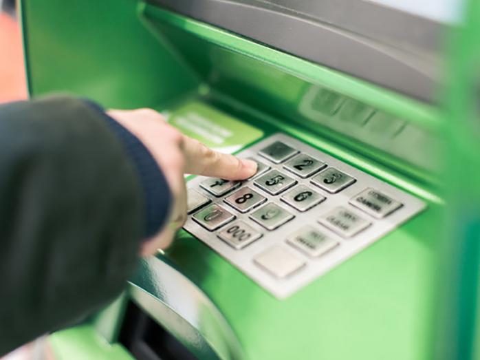 Зловмисники пограбували банкомат. Фото: Газета.Ру