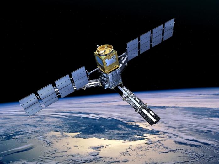 Супутник в космосі. Фото: VistaNews.ru