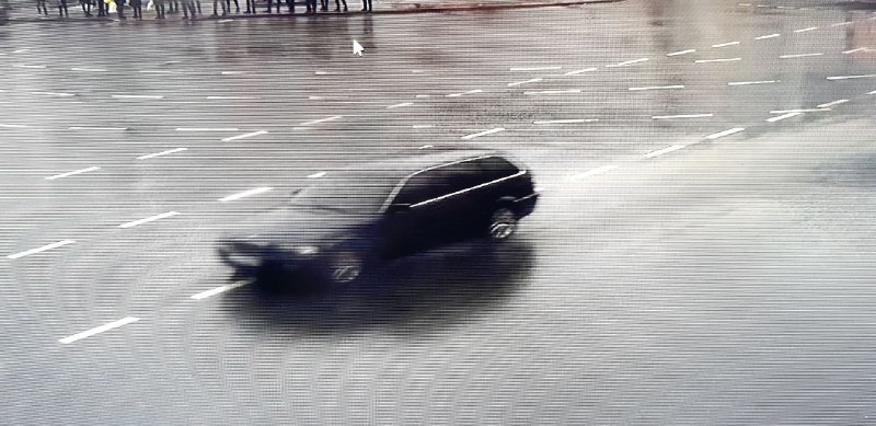 У Голосіївському районі столиці невідомі напали на автомобіль Nissan. Фото: kiev.informator.ua