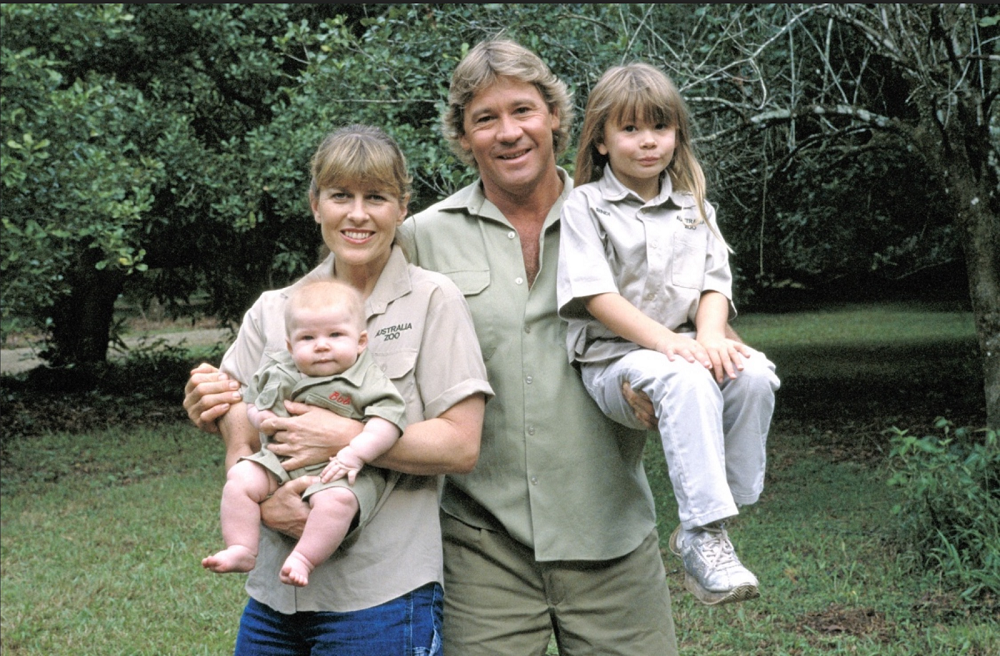 Стів Ірвін та його сім'я в Австралійському зоопарку. Фото: Google