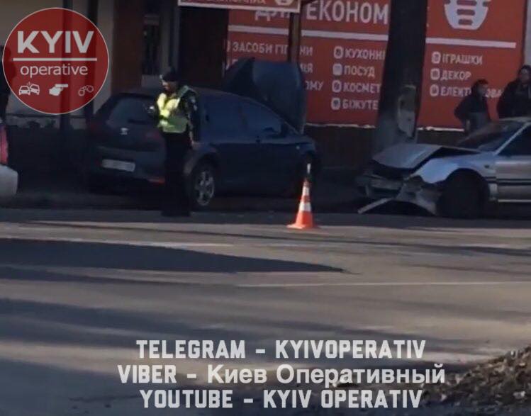 В Киевской области произошло тройное ДТП. Фото: Киев Оперативный