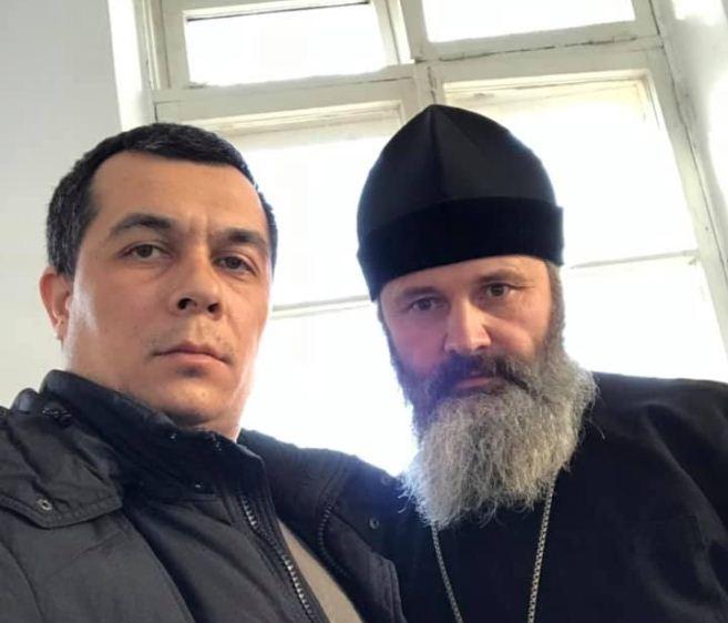 Адвокат Эмиль Курбединов и архиепископ Климент, фото — Фейсбук