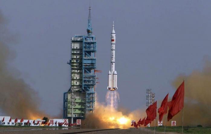 Китай провів випробування свого найпотужнішого ракетного прискорювача. Фото: VistaNews