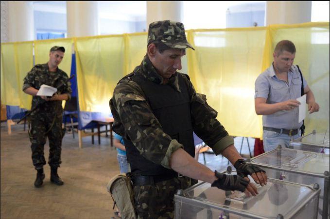 Командувач ООС розповів про особливості виборів на лінії фронту, фото — 112 Україна