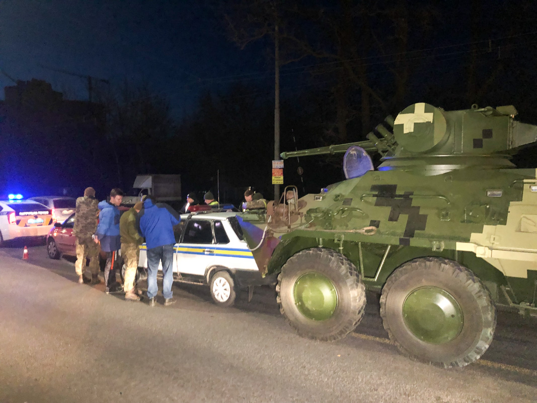 В Киеве случилось ДТП с участием бронетранспортера