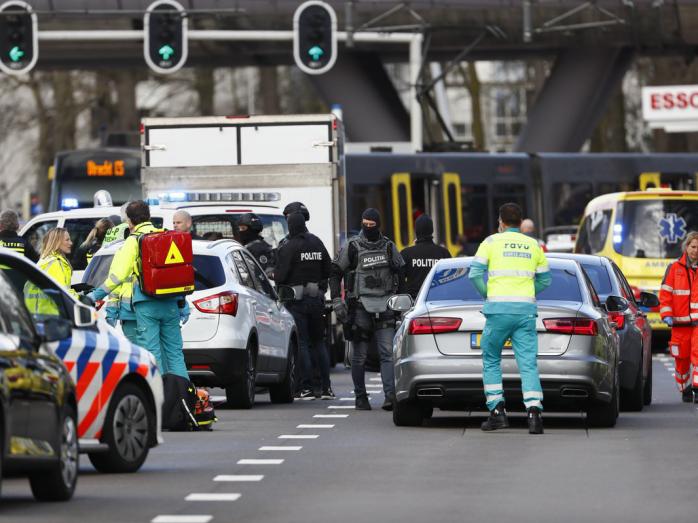 Теракт в Утрехте: полиция ищет подозреваемого. Фото: twitter/BNR