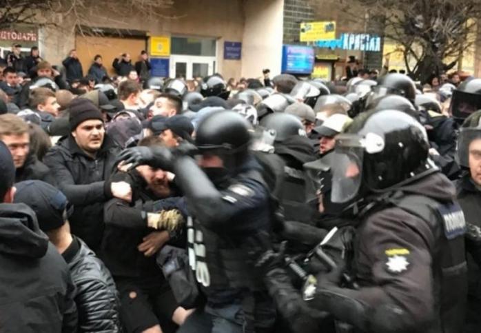 Під час мітингу в Івано-Франківську, фото: Kurs