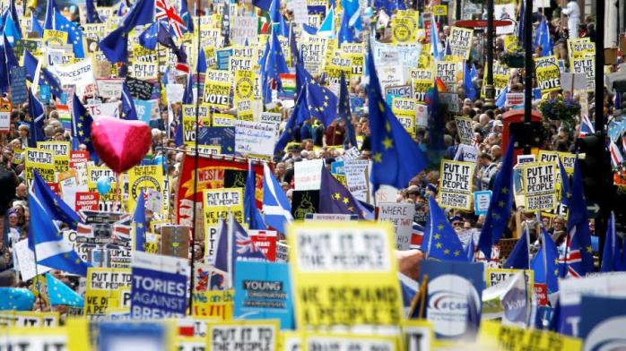 Скасувати Brexit вимагають п’ять мільйонів британців
