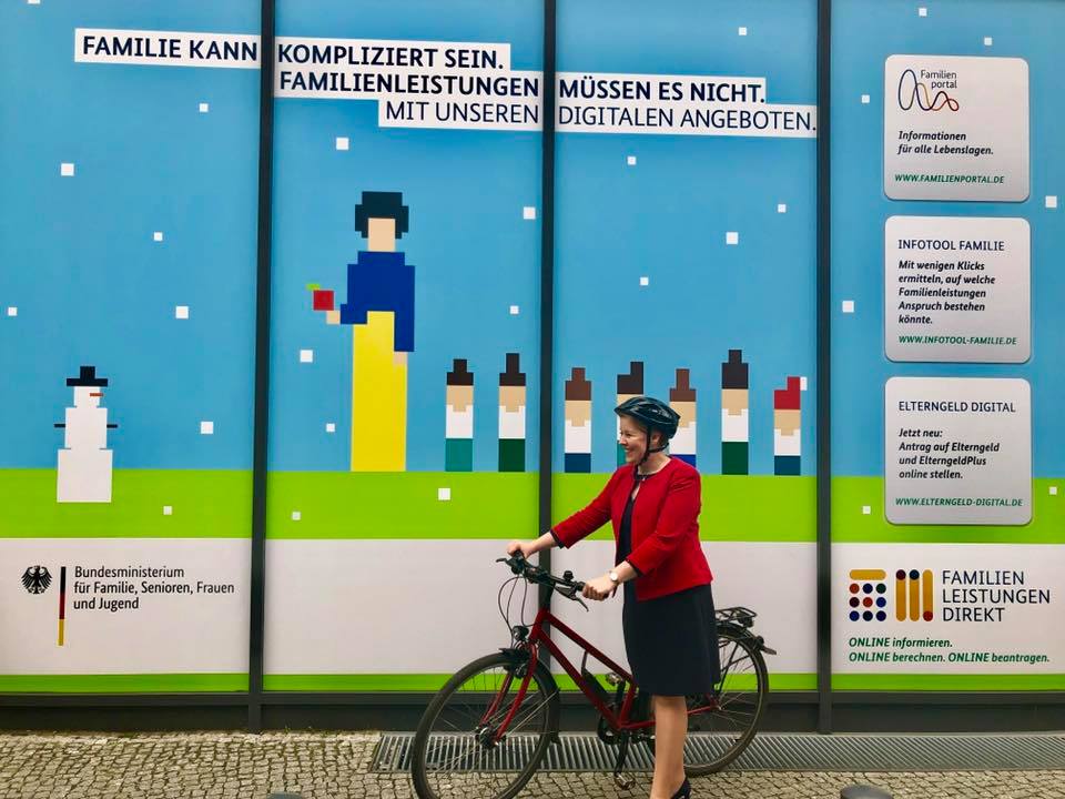 Реклама немецкого Министерства транспорта вызвала скандал. Фото: Франциска Гиффи