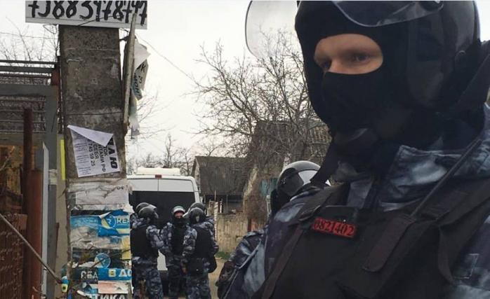 Массовые обыски в домах крымских татар на оккупированном полуострове