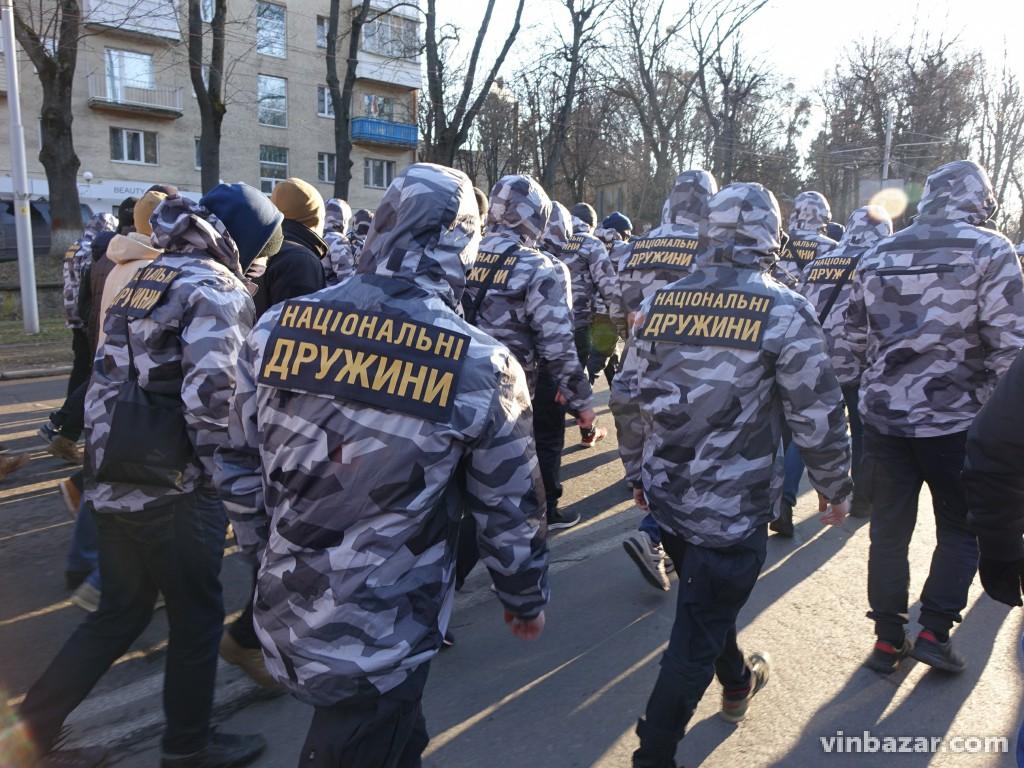 Сутички “Нацдружин” з поліцією: що відбувалося під час візиту Порошенка до Вінниці