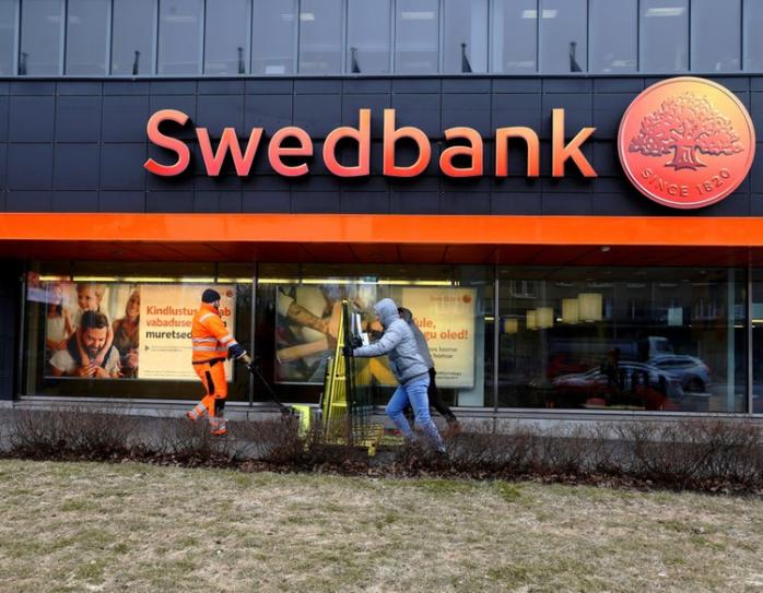 Президент Swedbank пішла у відставку через скандал з фінансовими махінаціями. Фото: Wabx