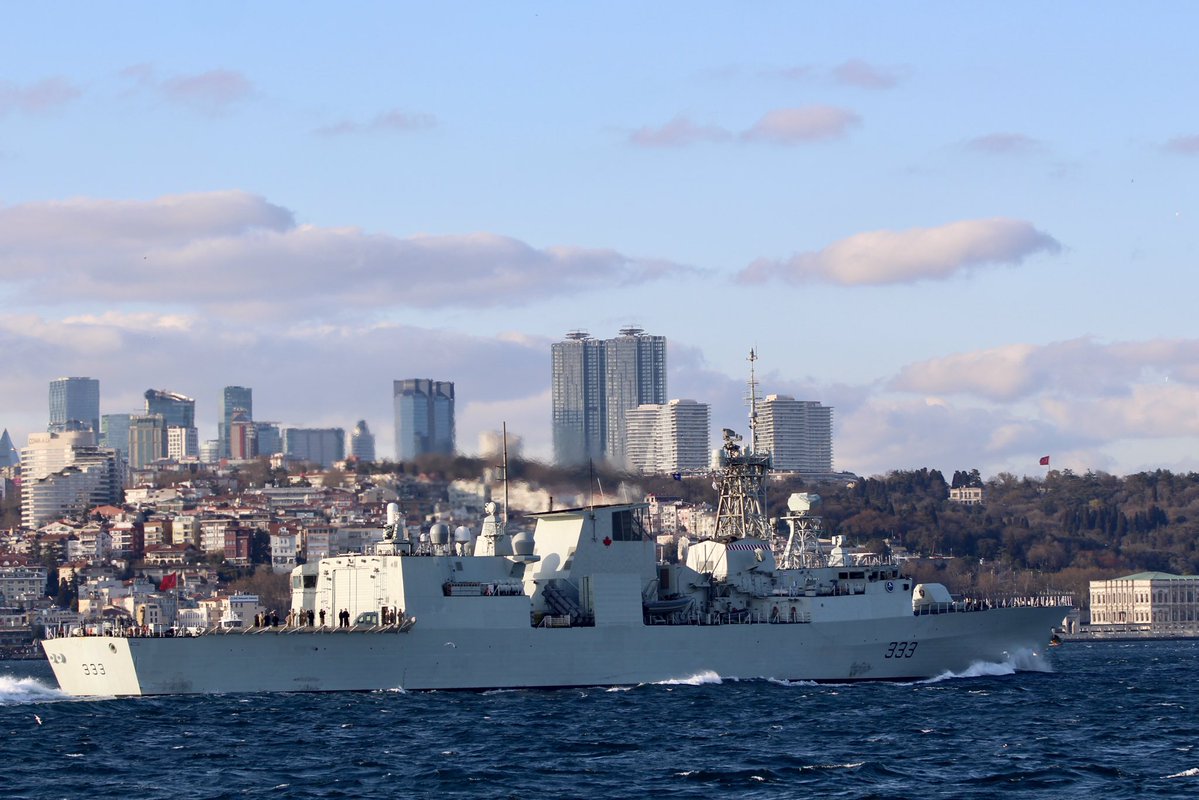 Три кораблі НАТО пройшли через Босфор в акваторію Чорного моря