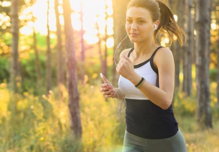 Физические упражнения снижают риск сердечных заболеваний у женщин с раком молочной железы – ученые. Фото: marathonec