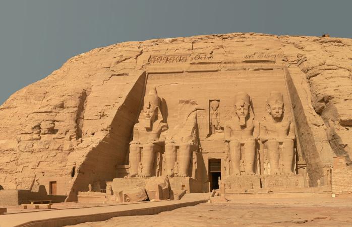 Дворец фараона Рамзеса II раскопали американские археологи в Египте. Фото: vv-travel.ru