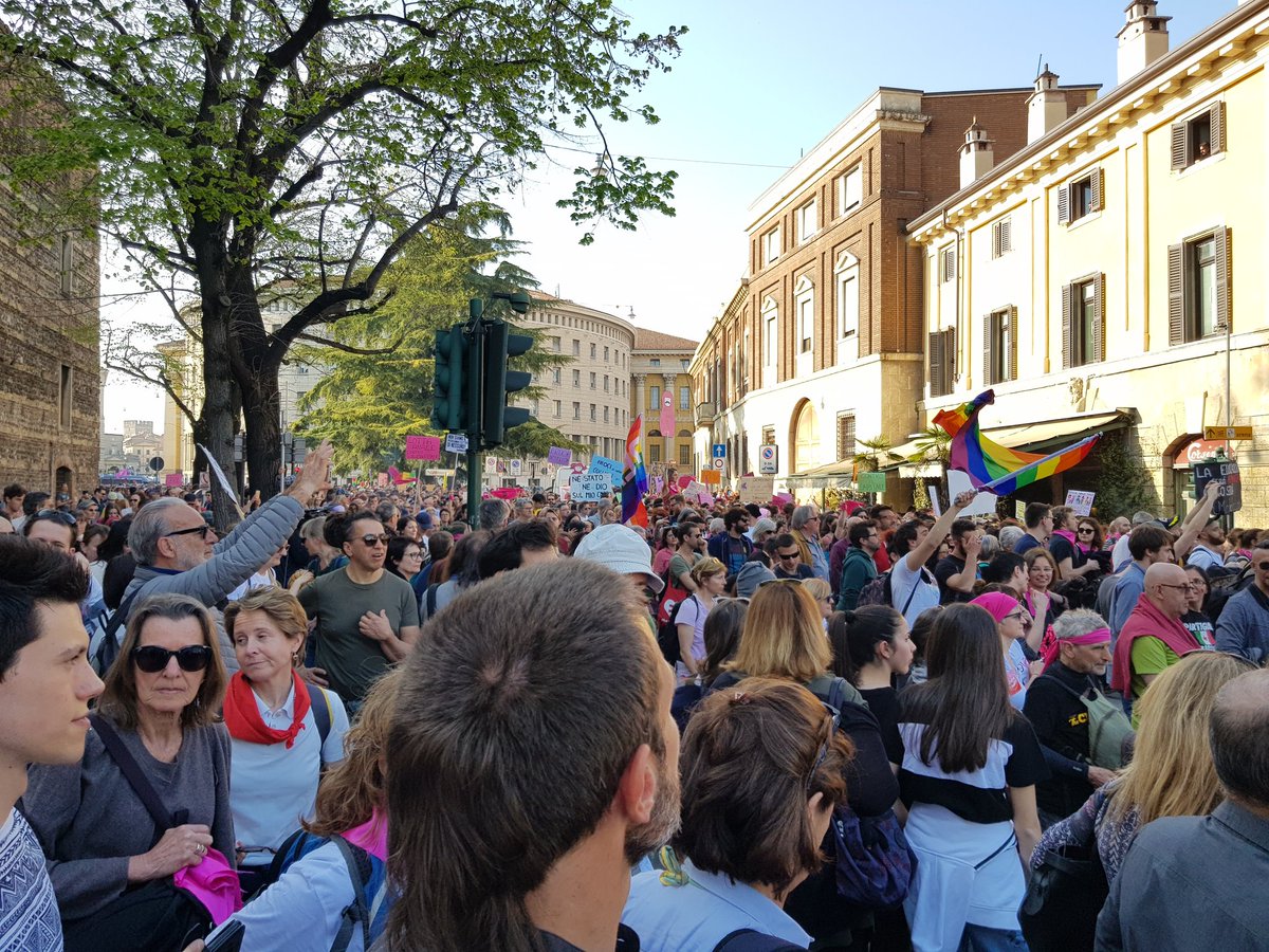 В Італії близько 30 тис. осіб вийшли на демонстрацію проти заборони абортів 