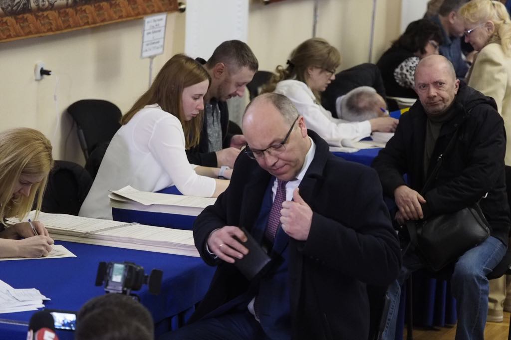 Андрей Парубий проголосовал на выборах президента, фото «ЛІГА.Новости»
