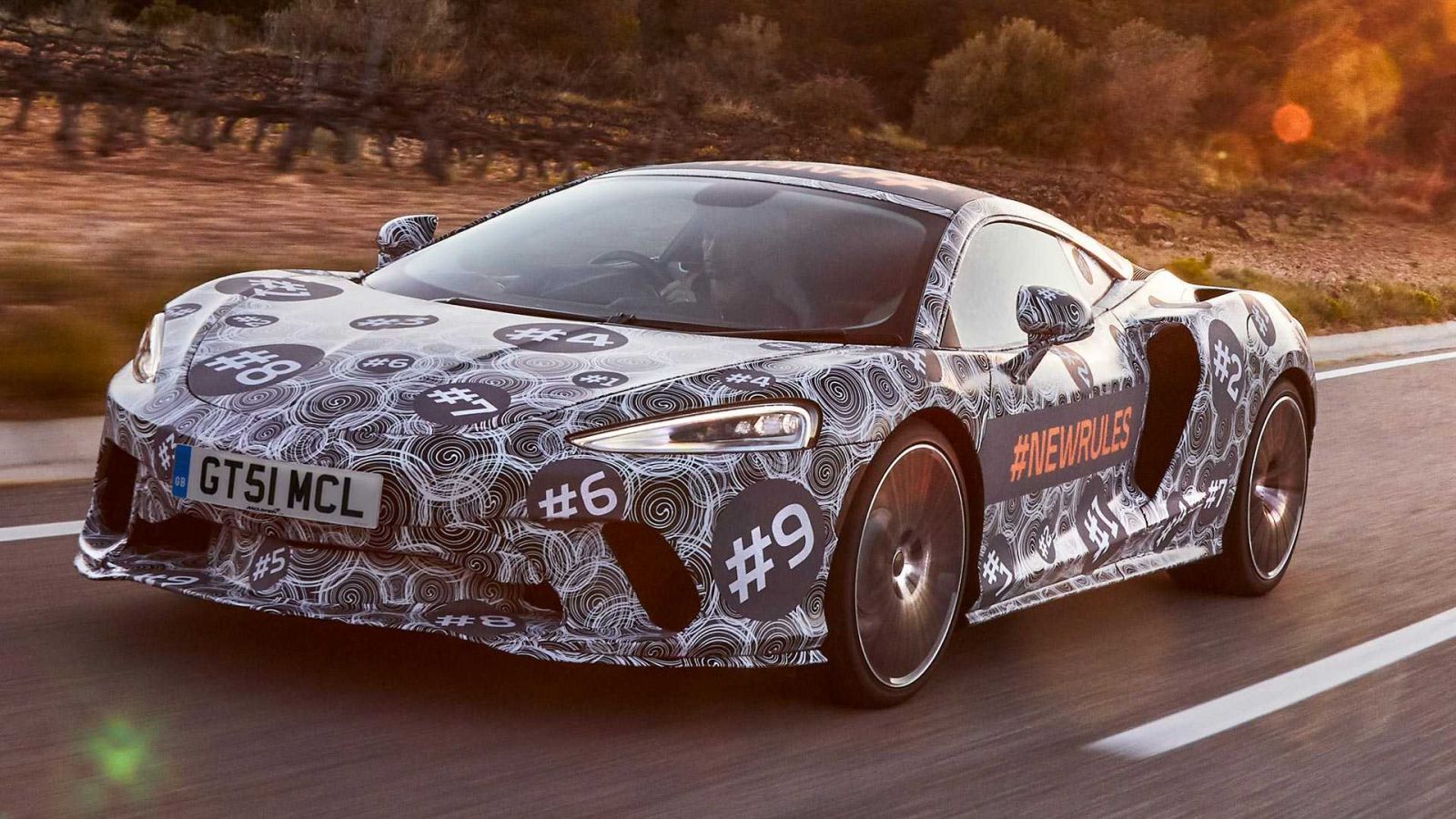 Новый суперкар от McLaren. Фото: Automobile