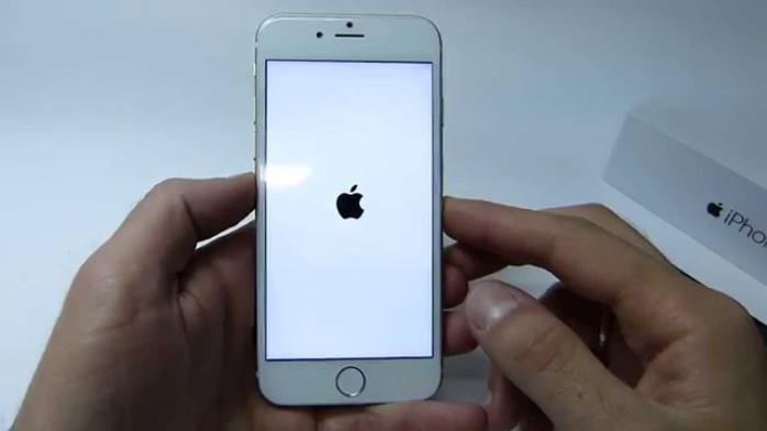 Китайцы обманули Apple на 900 тыс. долл., сдавая подделки. Фото: YouTube