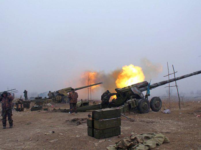 Боевики ЛДНР обстреляли позиции сил ООС. Фото: Цензор.НЕТ