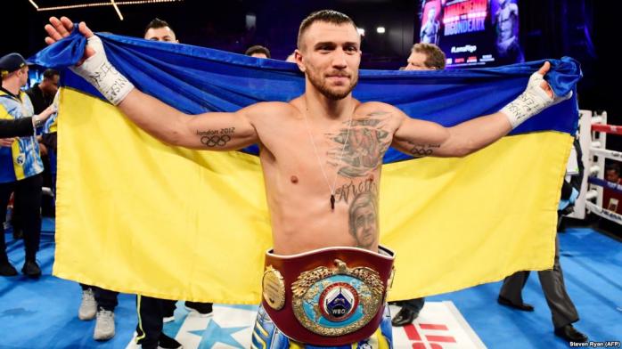 Українському боксеру Ломаченку вручили пояс суперчемпіона WBOс