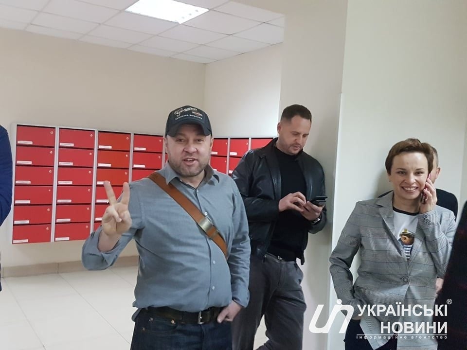 Пресс-конференцию друга детства Зеленского отложили из-за информации о минировании здания