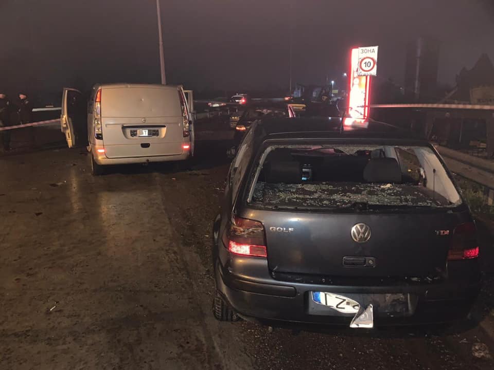 Стрельбу на трассе под Одессой вызвал конфликт чиновников за контроль над взвешиванием фур