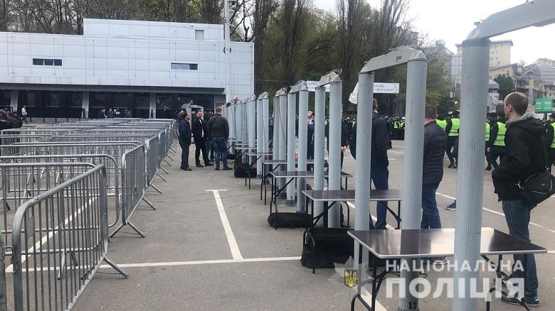Заходи безпеки в Києві. Фото: Нацполіція