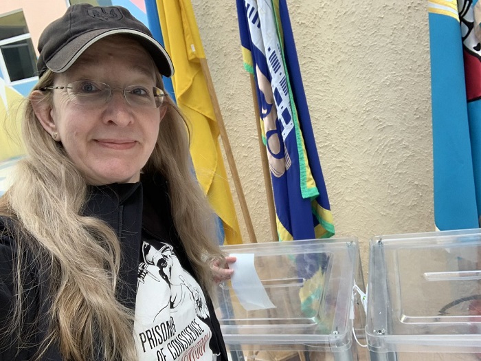 Супрун прийшла голосувати. Фото: twitter/Супрун