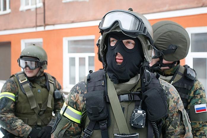 Российские силовики снова пришли с обысками к крымскотатарским активистам, фото: «Комсомольская правда»
