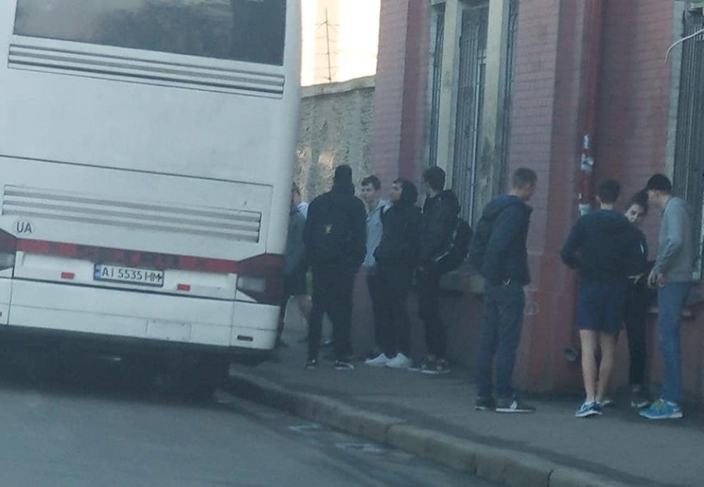 Новинский и Мураев привезли в Одессу несколько автобусов «поддержки»
