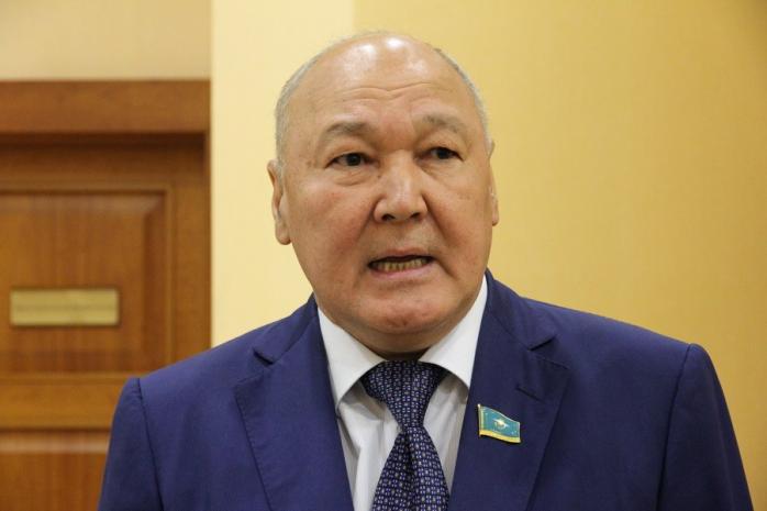 Выборы в Казахстане: кандидатуру ректора сняли за незнание казахского языка. Фото: Time.kz