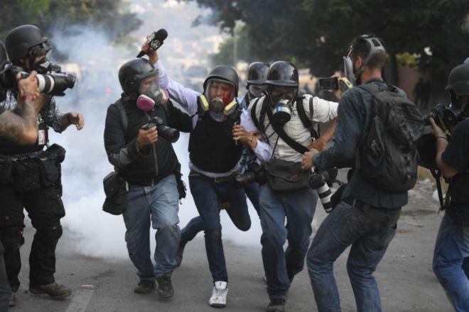 Міжнародна федерація журналістів назвала найнебезпечніші для журналістів країни світу, фото — BBC