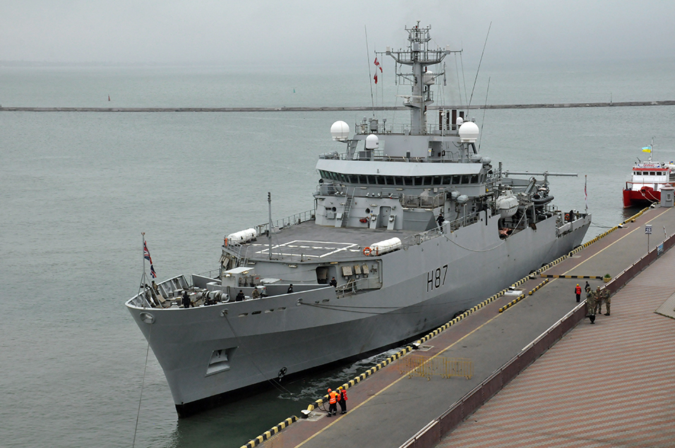 Разведывательный корабль Британии зашел в Одессу 