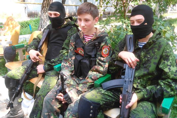 Генпрокуратура: за сприянням РФ дітей в ОРДО готують до бойових дій. Фото: Вести