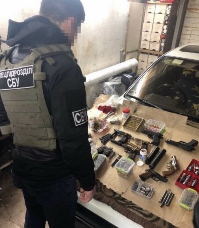 В Одесской области СБУ изъяла оружие и боеприпасы, фото: пресс-центр СБУ