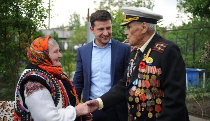 Зеленський зустрівся зі зв’язковою УПА і радянським військовим / Фото: Facebook