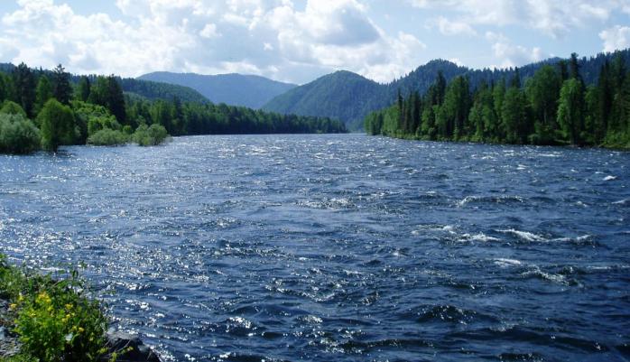 Більшість найдовших річок світу перекриті дамбами чи водосховищами, фото: Dmitri Melnikov