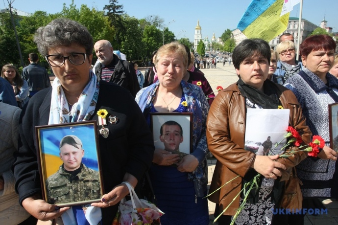 В Киеве прошло Шествие матерей. Фото: Укринформ