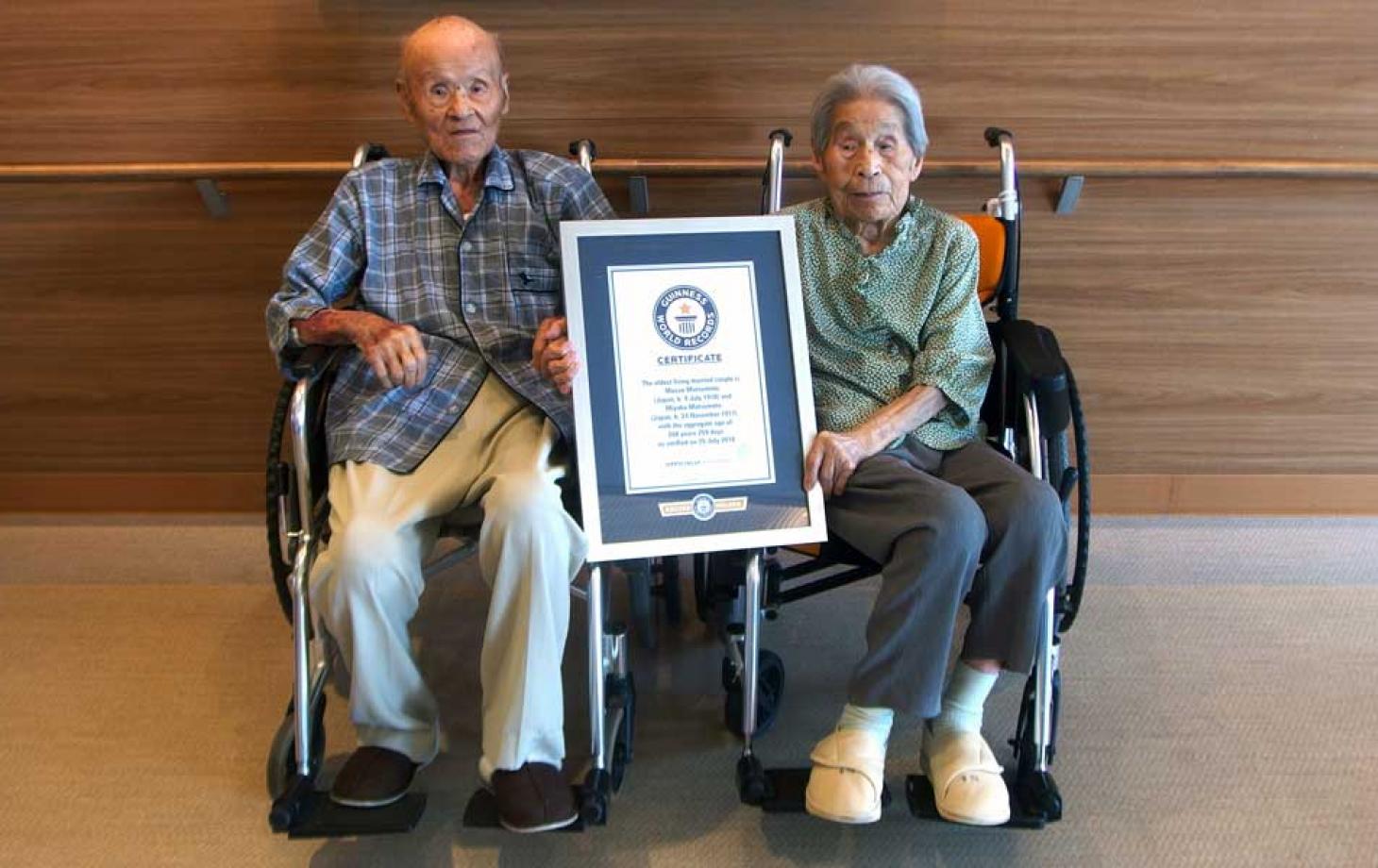 У Японії помер чоловік з найстарішої в світі подружньої пари, фото — Твіттер 
