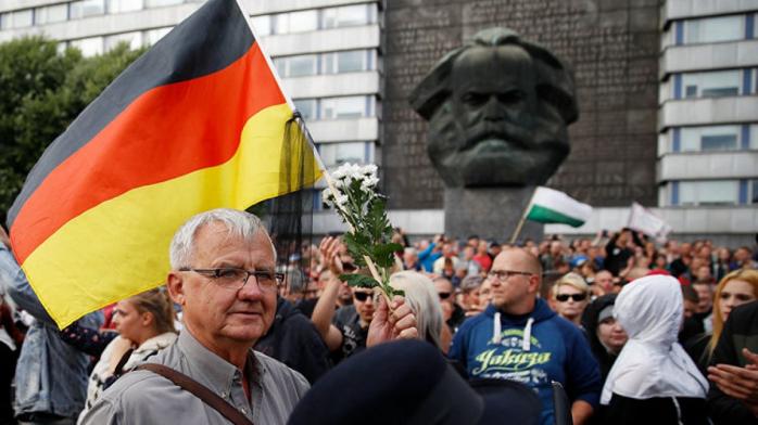У Німеччині виступили проти націоналізму: тисячі громадян вийшли на вулиці. Фото: Подробности