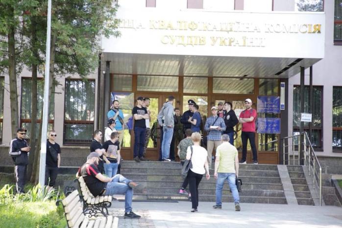 Неизвестные блокируют работу квалификационной комиссии судей, фото — ВККСУ