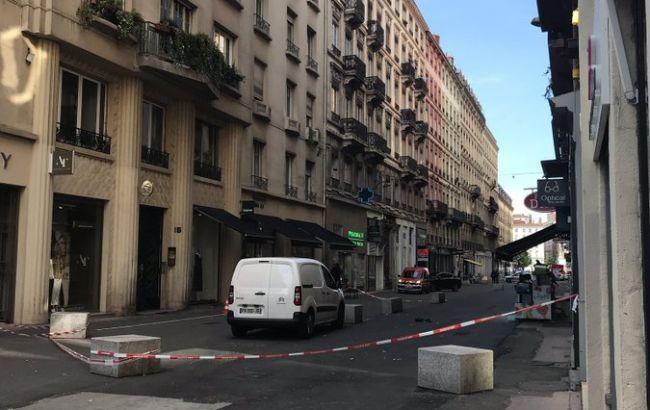 Взрыв во Франции: бомбу начинили гвоздями, есть раненые. Фото: twitter.com/prefetrhone