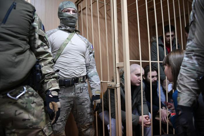 Украинским морякам продлили срок содержания под стражей. Фото: NewsOne