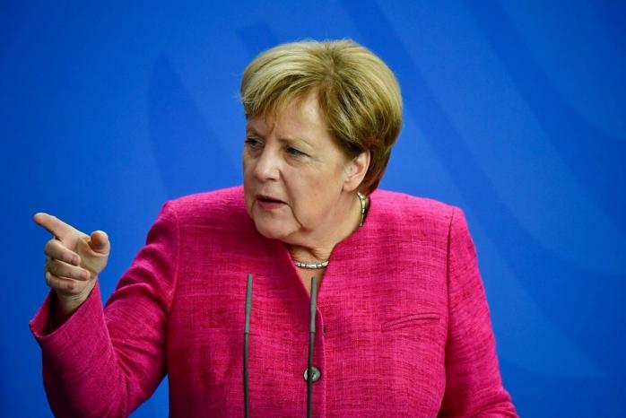 Меркель не готова піти у відставку і віддати наступнику владу – Bloomberg. Фото: Delfi