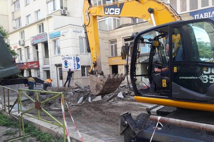 Киевляне будут следить за ремонтом теплосетей на онлайн-карте, фото — Главком