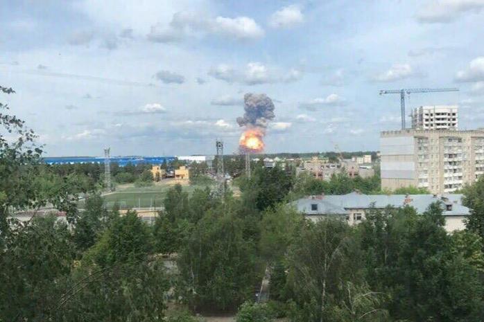 Вибух у Дзержинську зняли на відео з аероплана. Фото: КП