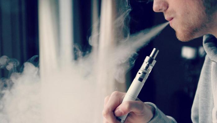 Нікотин в електронних сигаретах є небезпечним для здоров’я, фото: Vaping360.com