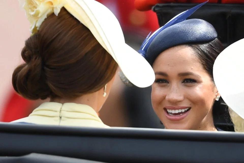 Меган Маркл оправляется на Trooping The Colour, фото: Spletnik