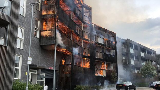 Пожар в Лондоне, фото: BBC